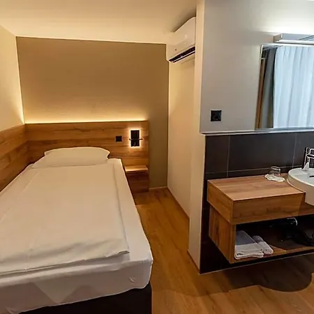 Ziegelhüsi Hotel&restaurant Brasserie Bei Bern